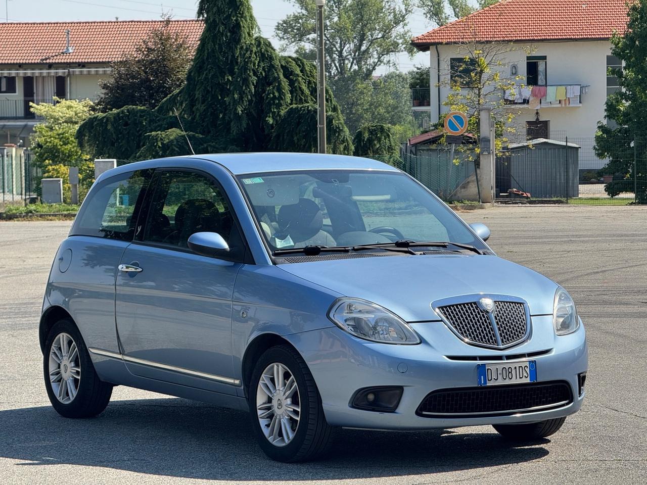 Lancia Ypsilon 1.4 MODAMILANO