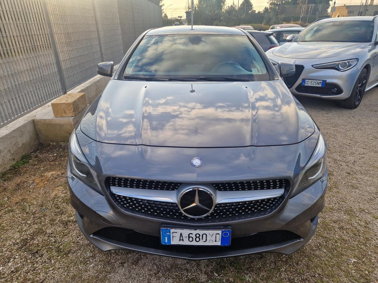 Mercedes-benz CLA 200d Premium - 2016