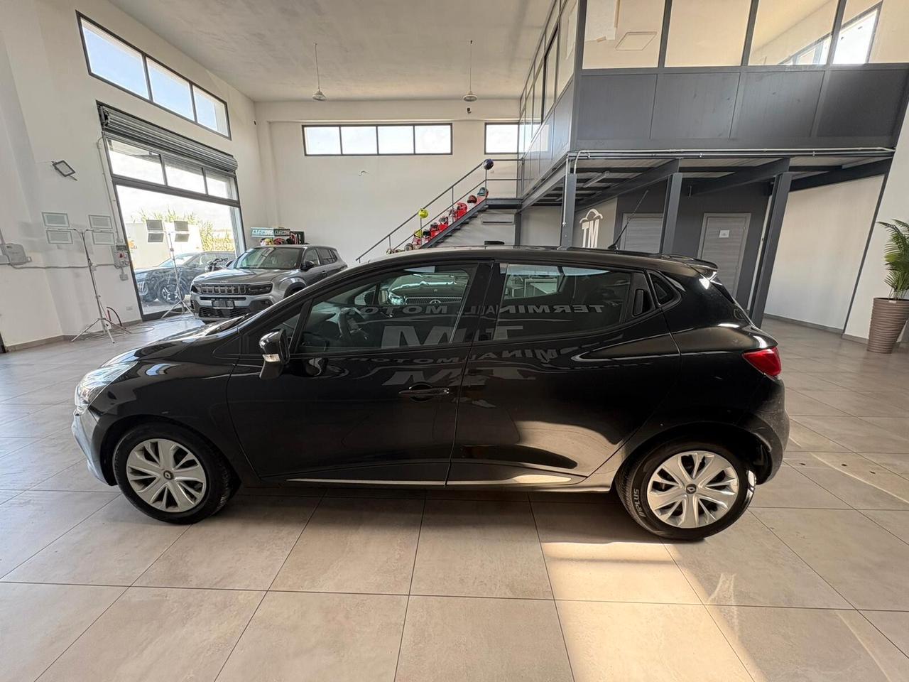 Renault Clio dCi 8V 75 CV 5 porte Moschino Life
