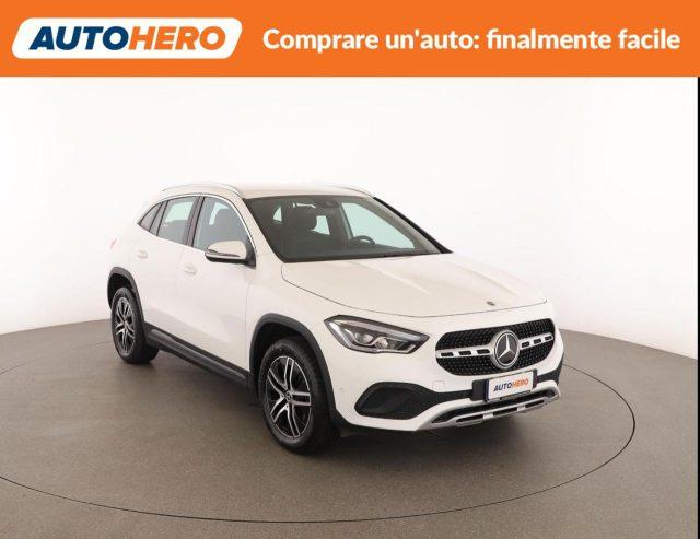 MERCEDES-BENZ GLA 180 d Automatic Progressive