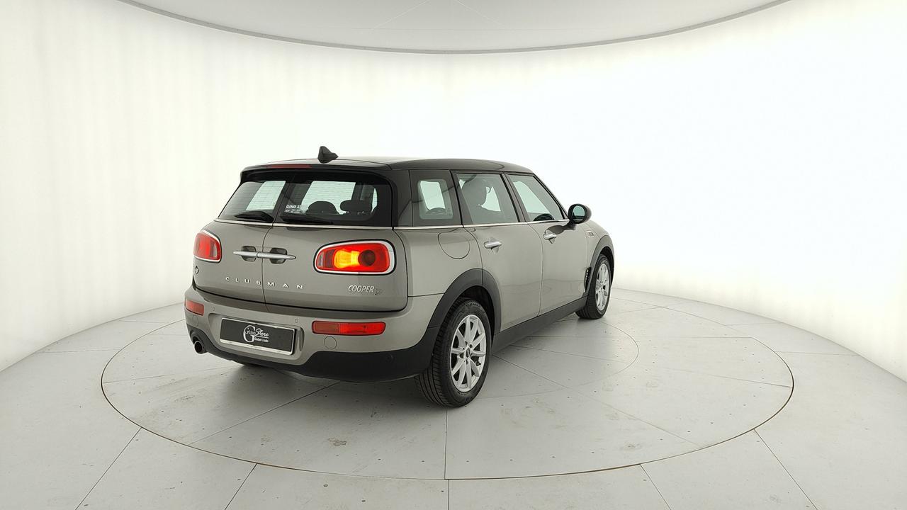 MINI Mini IV F54 2016 Clubman - Mini Clubman 2.0 Cooper D Business auto