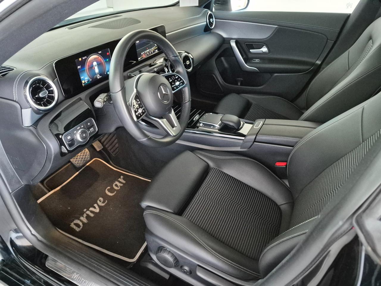 Mercedes-Benz CLA 200 D SHOOTING BRAKE SPORT AUTOMATICA AUTO 1 PROPRIETARIO