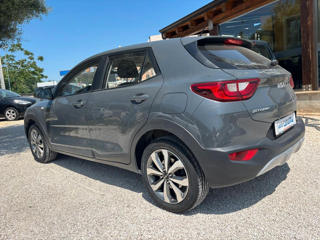 KIA STONIC 1.2 DPI - 2022