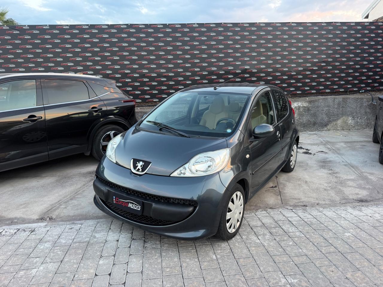 Peugeot 107 1.0 68CV 5p. Plaisir