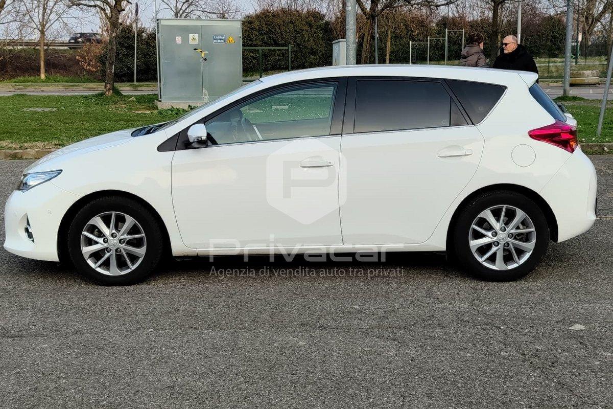 TOYOTA Auris 1.6 Active