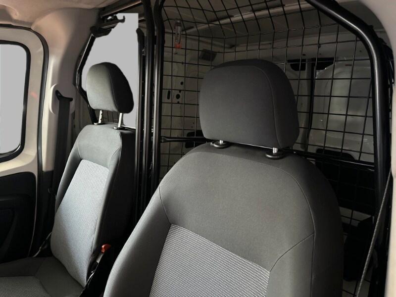 PEUGEOT Bipper Bipper 1.3 HDi 75CV FAP Furgone ...