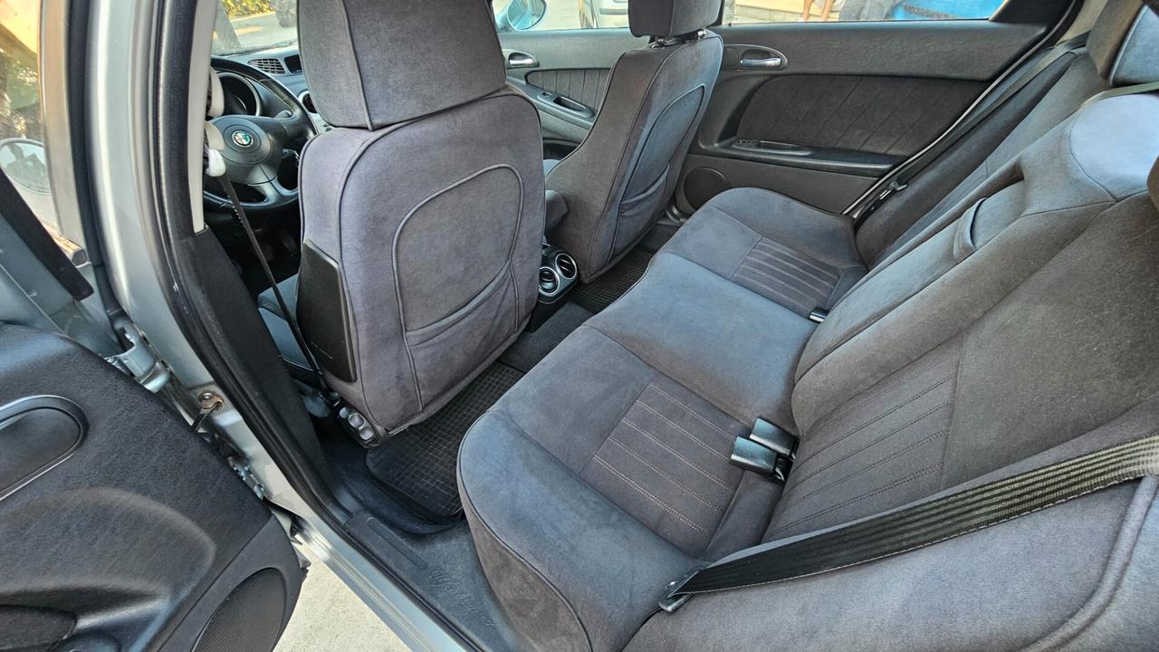 Alfa Romeo 156 1.9 JTD Exclusive