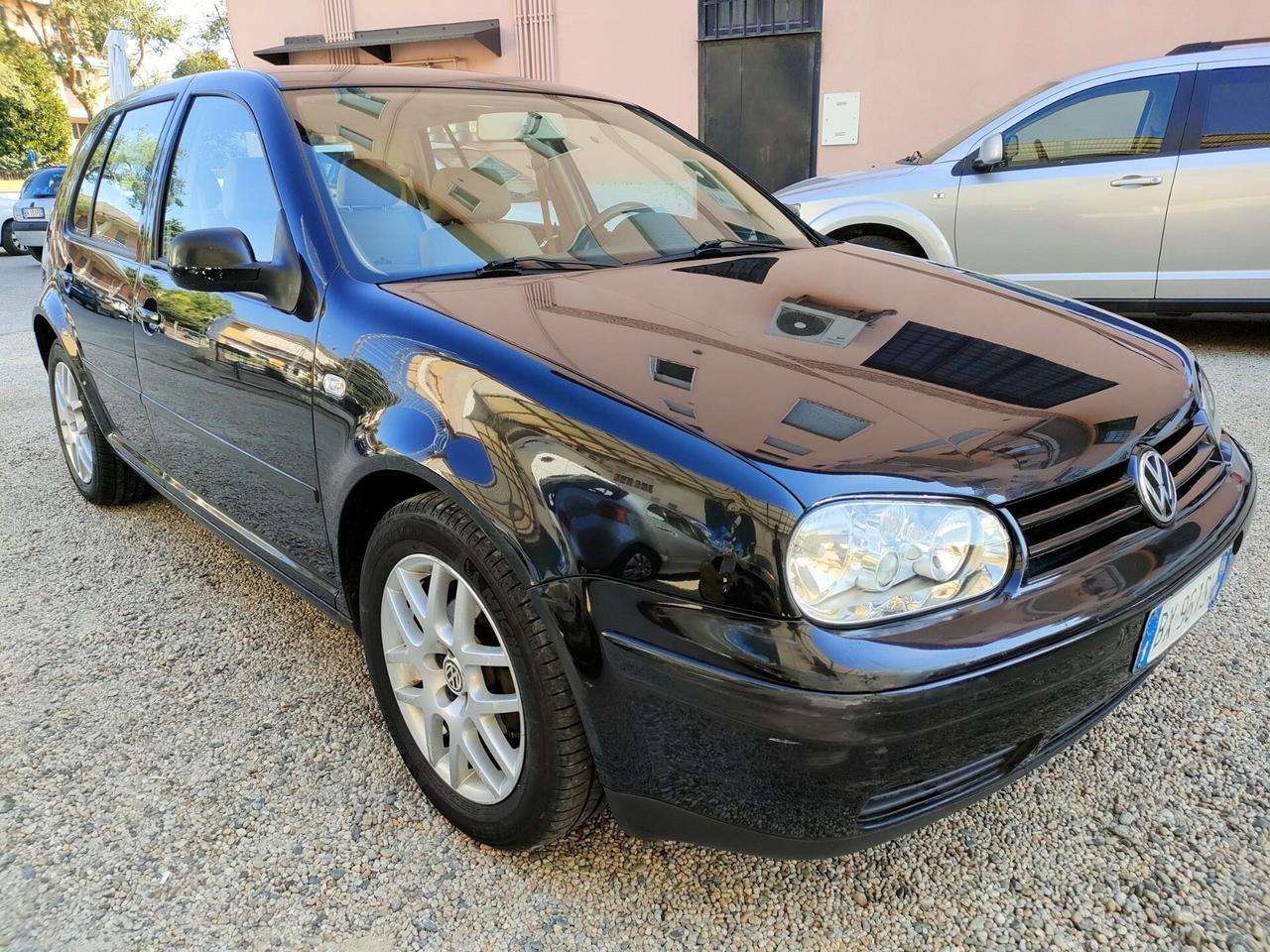 Volkswagen Golf 1.6 16v Aut Highline ASI