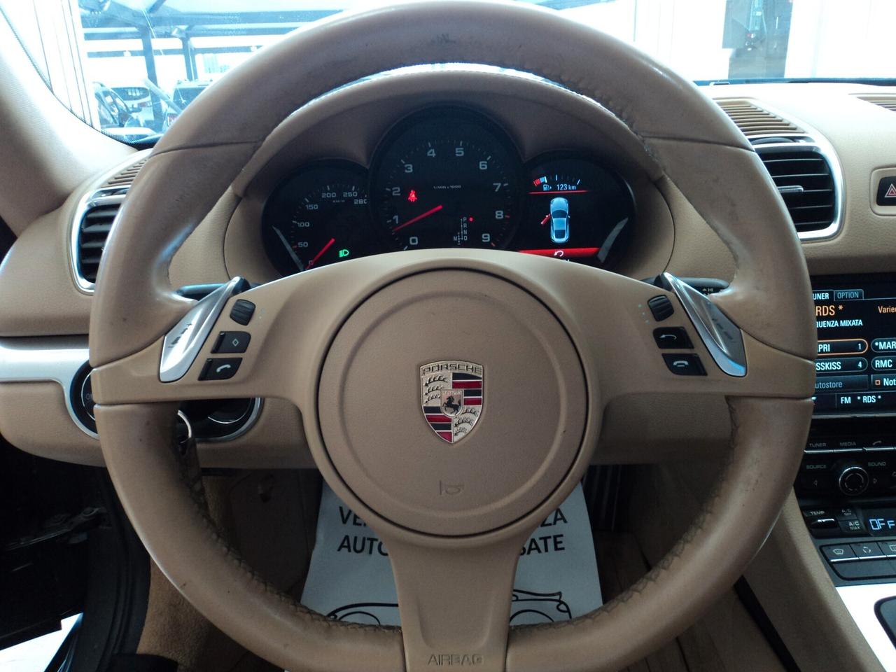 Porsche Cayman 2.7
