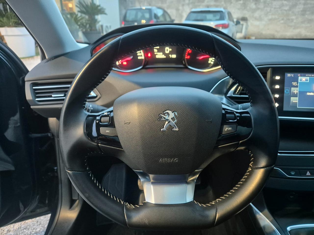 Peugeot 308 BlueHDi 120 S&S SW Allure