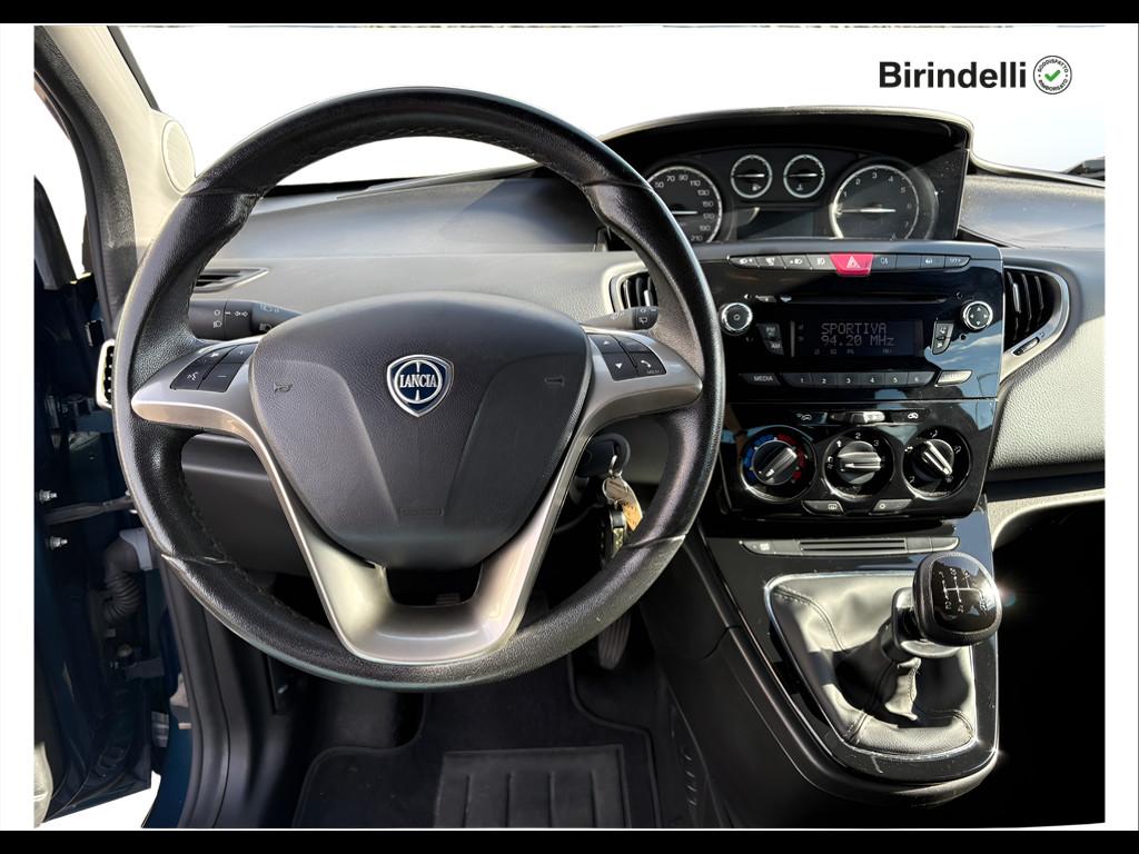 LANCIA Ypsilon 3ª serie - Ypsilon 1.2 69 CV 5 porte 30th Anniversary