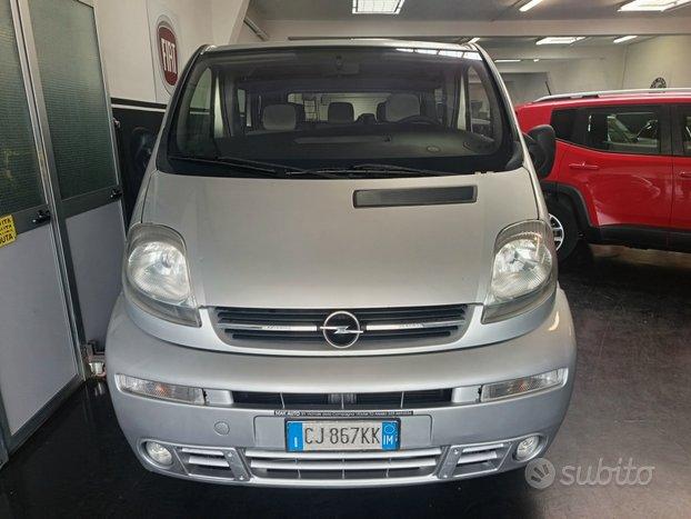 Opel Vivaro 27 2.5 CDTI/135CV PC-TN Combi