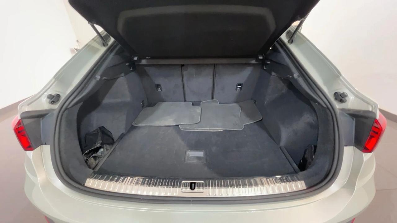 Audi Q3 SPB 40 TDI 200cv quattro S-line