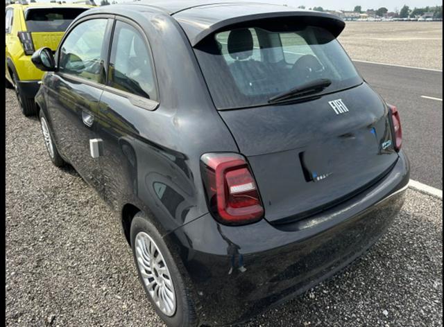 FIAT 500e Berlina 42 kWh
