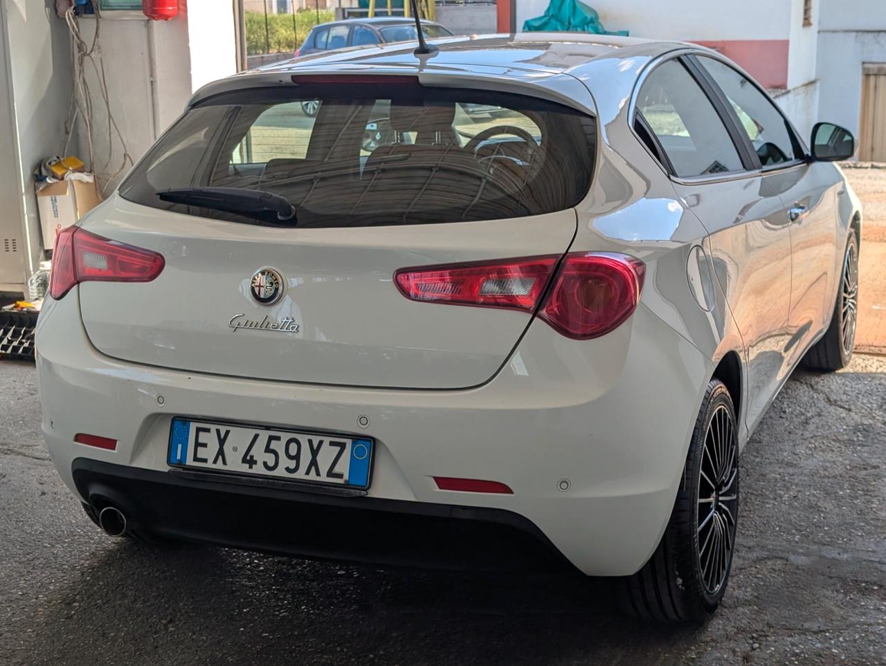 Alfa Romeo Giulietta 1.6 JTDm-2 105 CV Exclusive