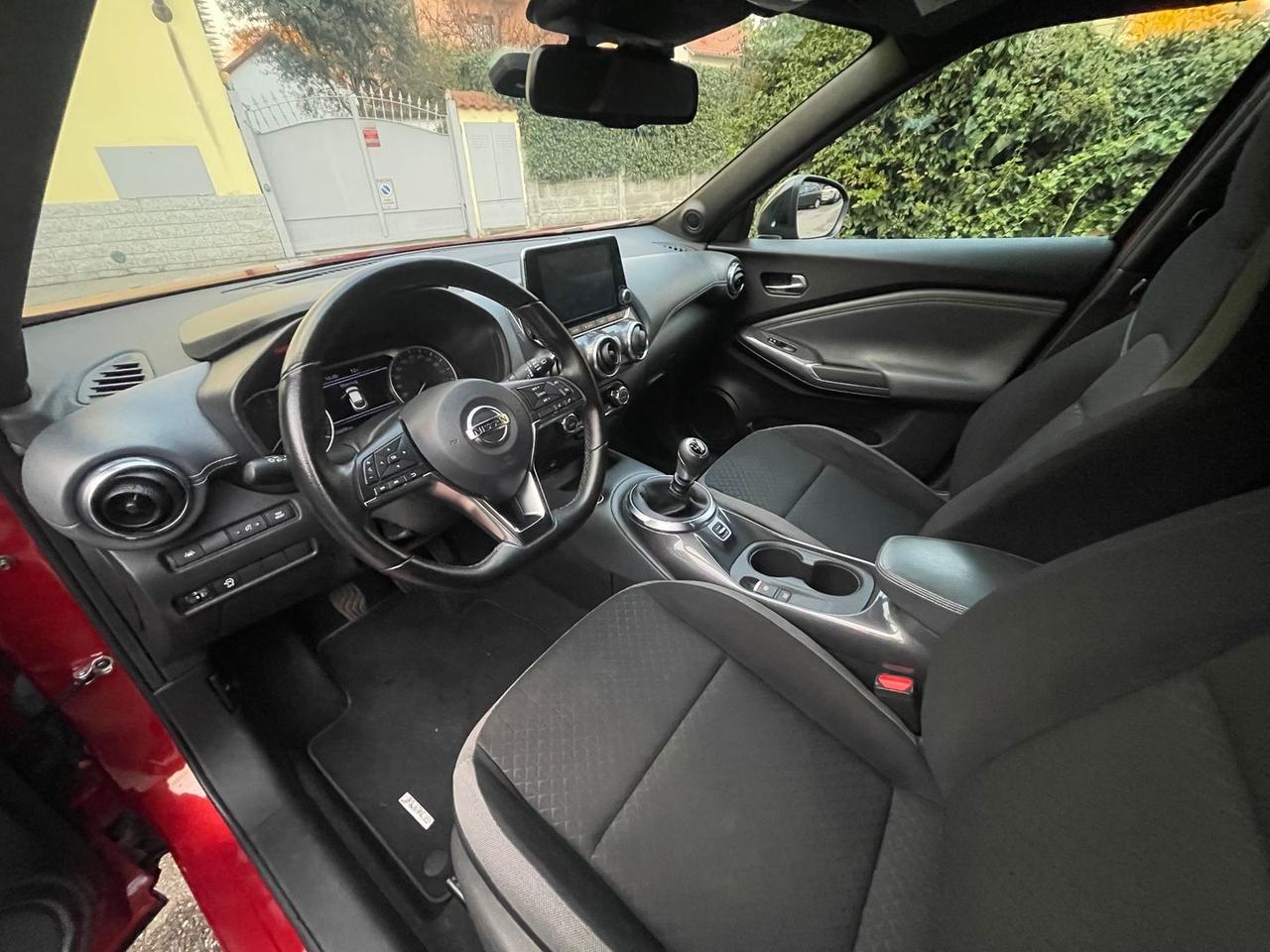 Nissan Juke N-Connecta 1.0 DIG-T 114 #7940