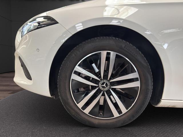 MERCEDES-BENZ A 250 e hybrid EQ Sport