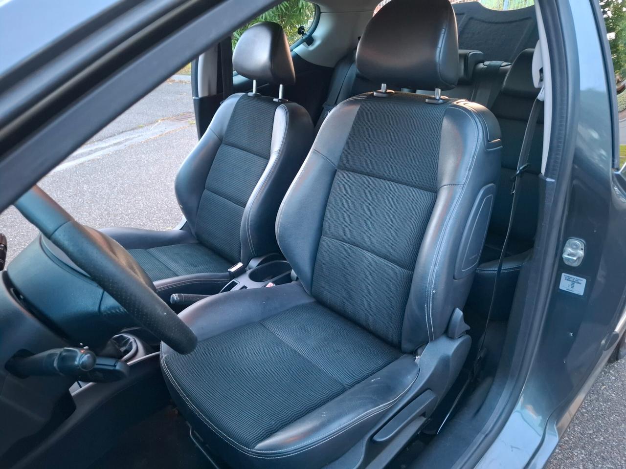 Peugeot 207 1.4 HDi 70CV 3p. XS