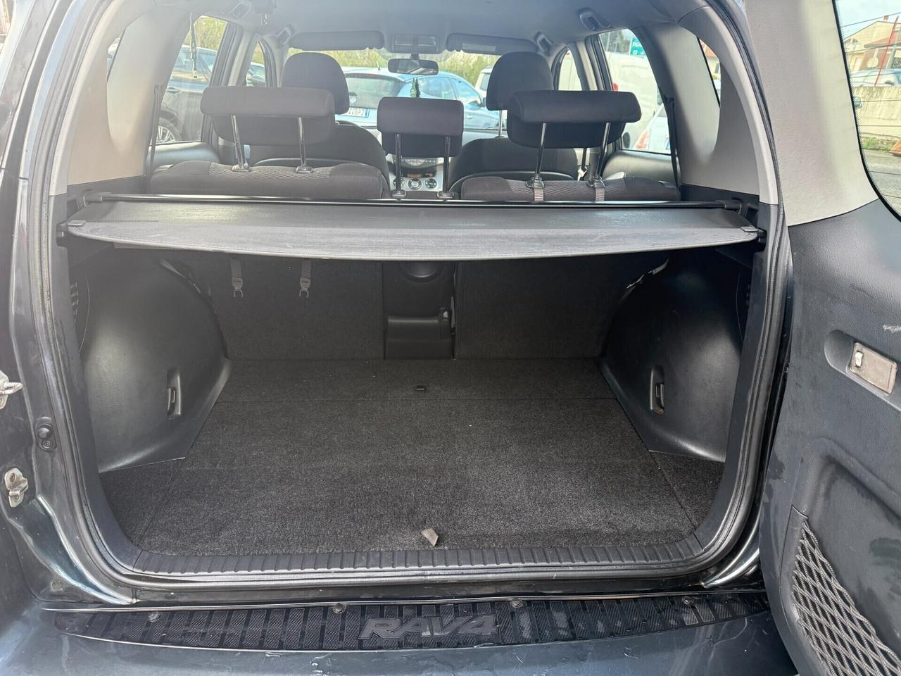 Toyota RAV 4 RAV4 2.2 D-4D 136 CV Luxury
