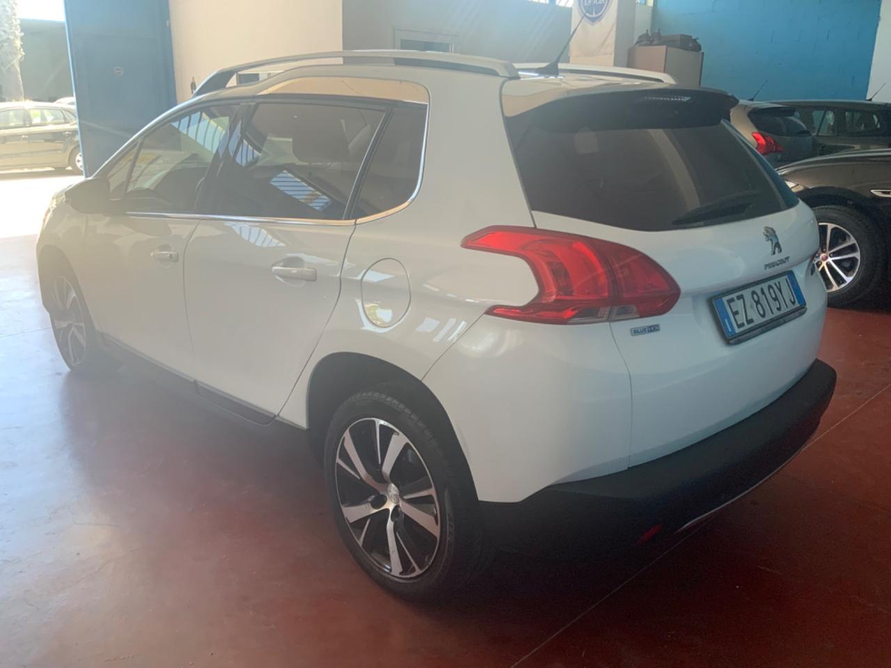 Peugeot 2008 BlueHDi 120 S&S Allure