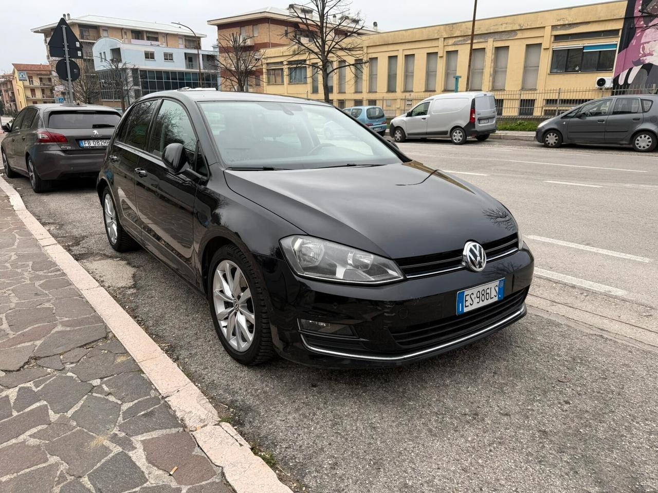 VOLKSWAGEN GOLF VII 1,6 TDI 105 CV DSG HIGHLINE 5P