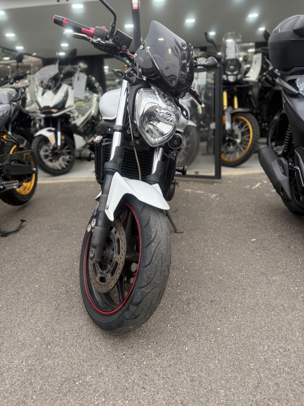 Yamaha FZ6 SOLO 26.000 KM - 2008