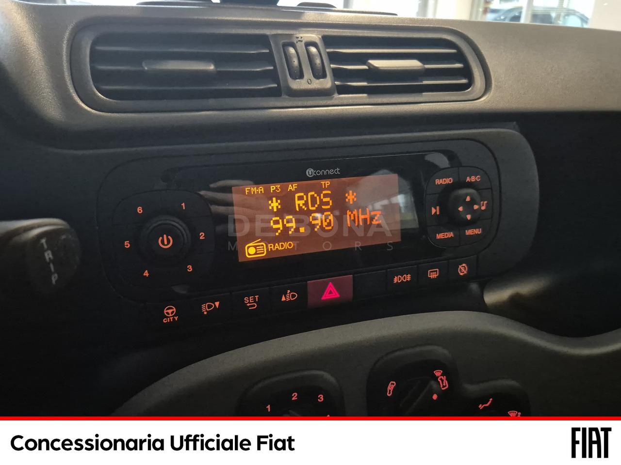 Fiat Panda 1.0 hybrid city cross s&s 70cv