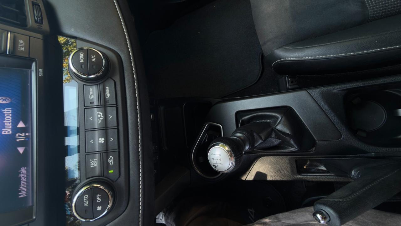 Toyota RAV 4 RAV4 2.2 D-CAT A/T 4WD Lounge