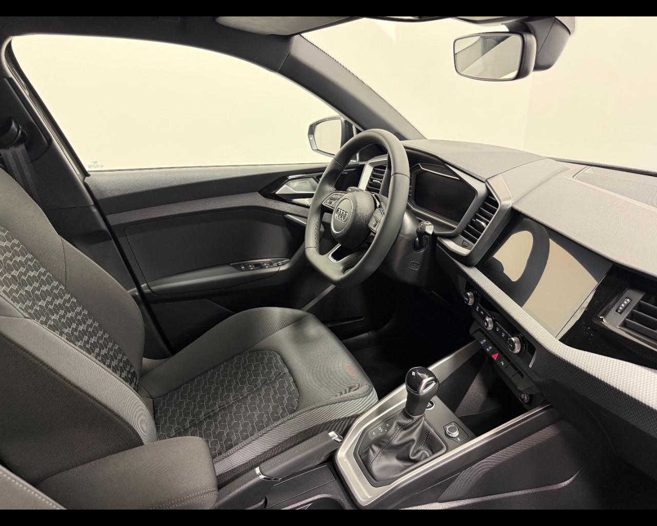 AUDI A1 SPORTBACK 30 TFSI S-TRONIC S LINE EDITION