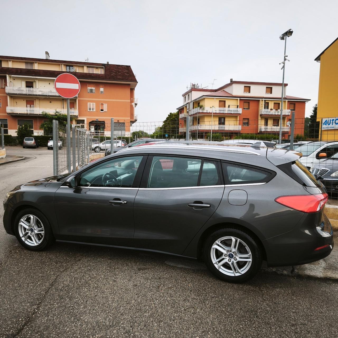 Ford Focus 1.0 EcoBoost 125 CV 5p Business