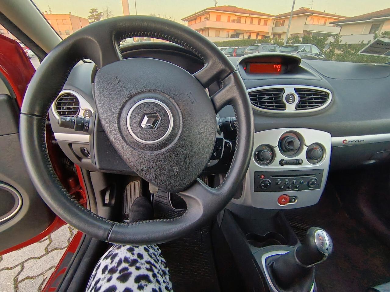 Renault Clio 1.2 16V 5 porte Le Iene