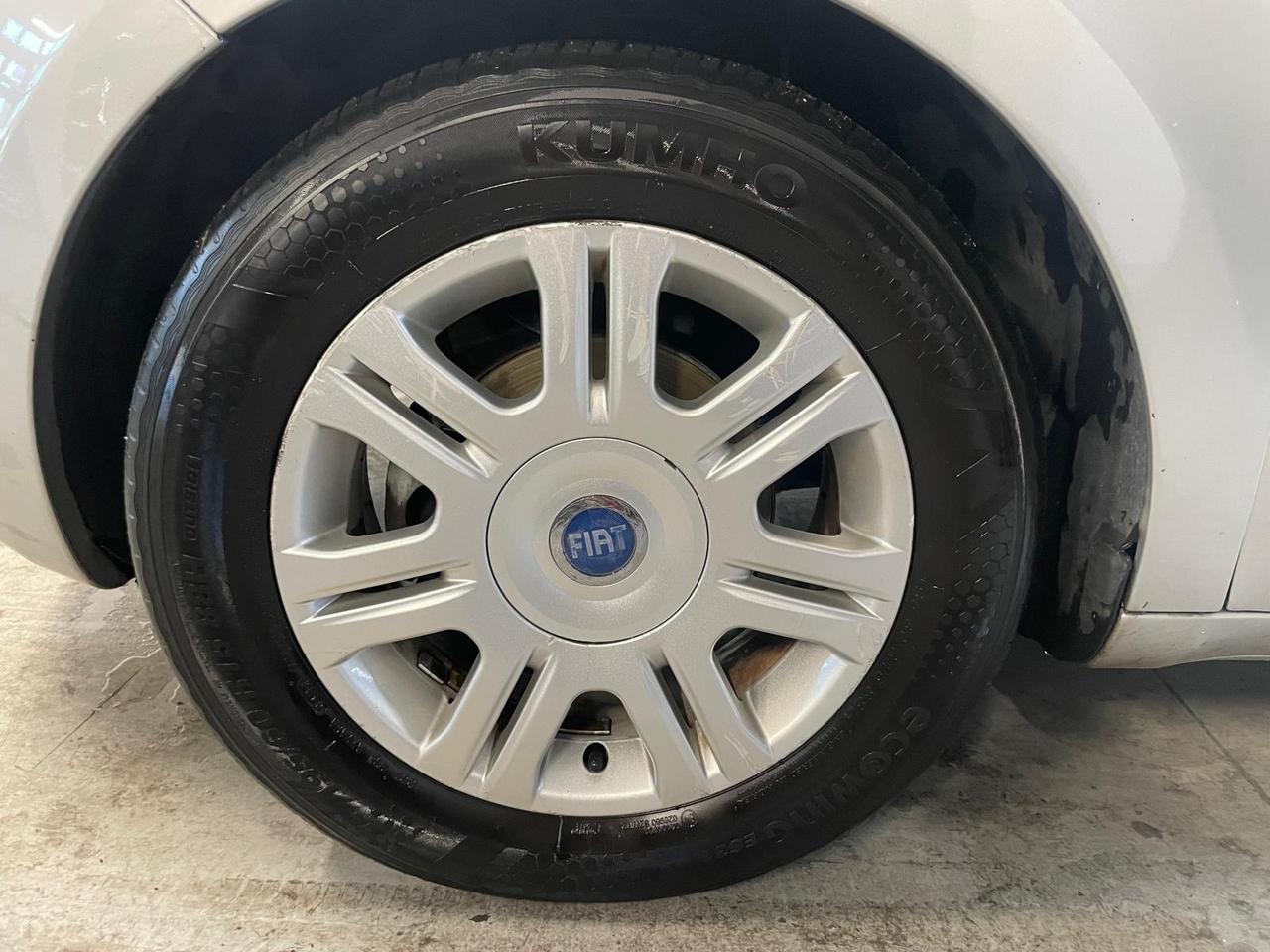 Fiat Idea 1.4 16V Emotion