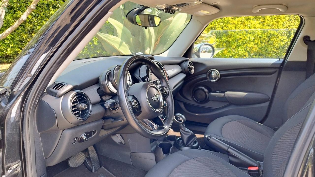 Mini Mini 1.5 Cooper D Business