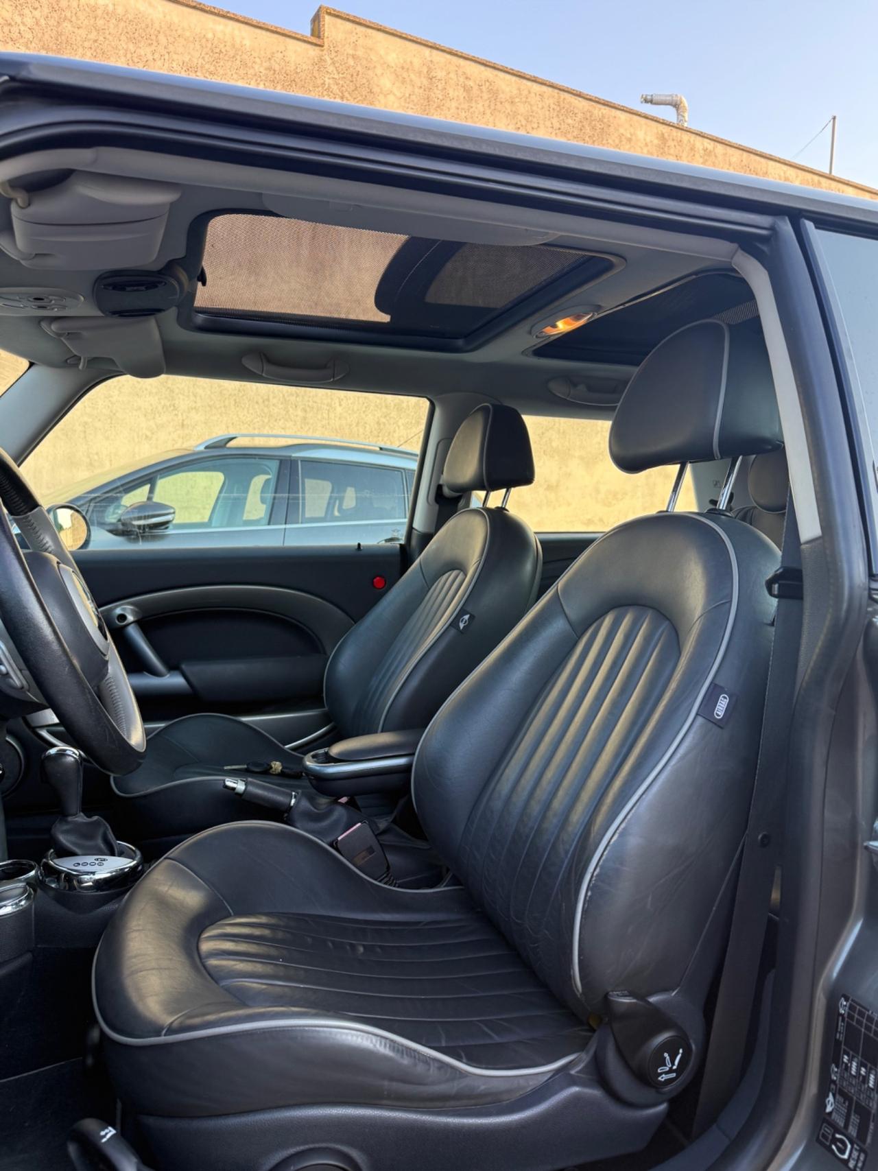 Mini 1.6 16V One Park Lane