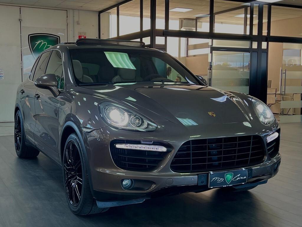 Porsche Cayenne 4.8 Turbo