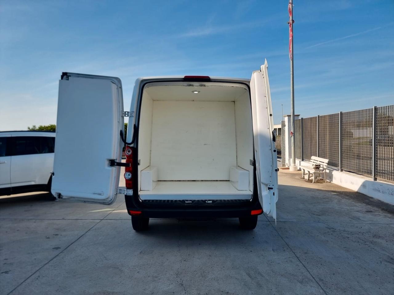 Volkswagen CRAFTER DIESEL 2.0 TDI TRASPORTO PANE-PRODOTTI FARMACEUTICI