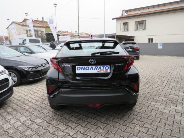 TOYOTA C-HR 1.8 Hybrid E-CVT Business