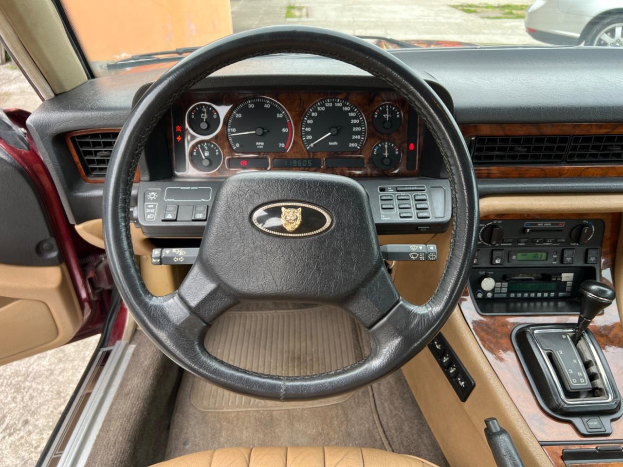 Jaguar XJ XJ6 4.0
