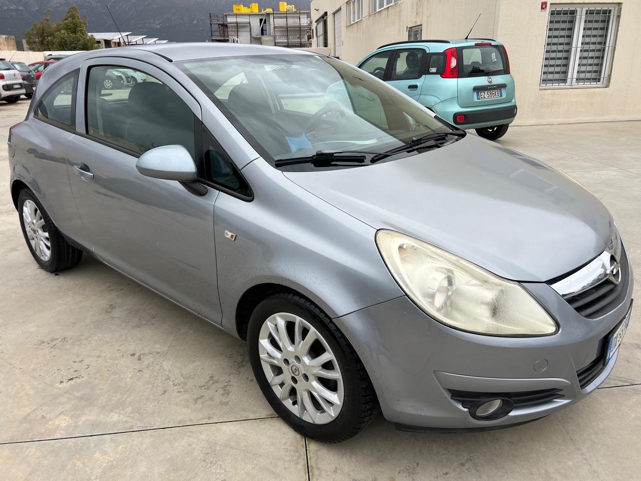 Opel Corsa 1.2 3 porte 2009