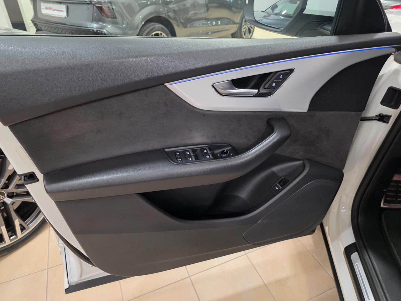 Audi Q8 50 TDI 286 CV quattro tiptronic Sport