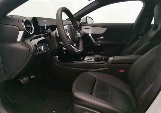 Mercedes-benz CLA 200 Benzina Shooting Brake Premium Amg Navi