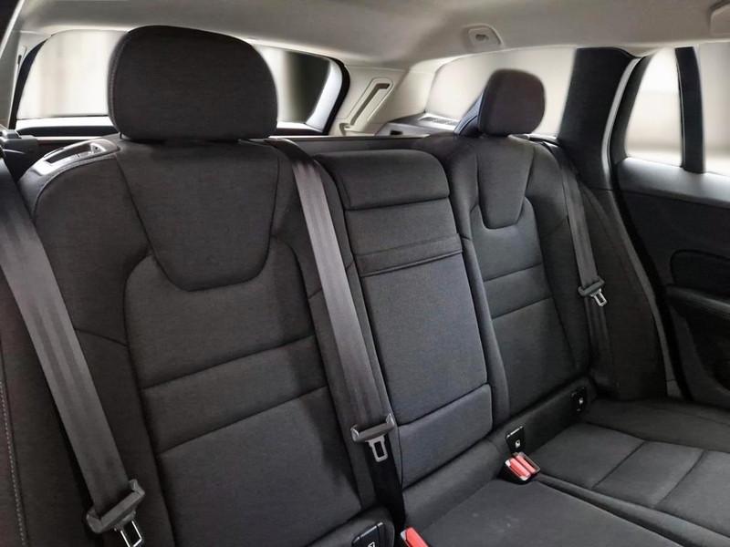 VOLVO V60 D4 AWD Geartronic Business WAGON