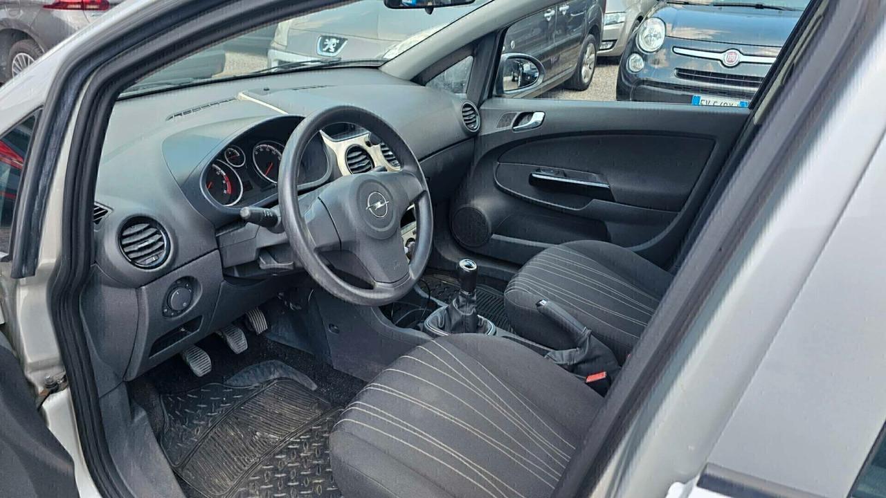 Opel Corsa 1.2 5 porte Enjoy Neopatentati
