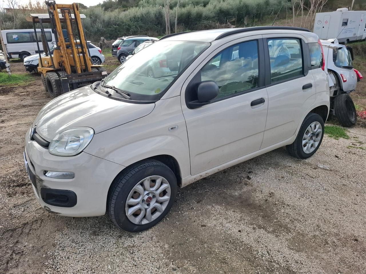 FIAT PANDA 0.9 2015 INCIDENTATA MARCIANTE
