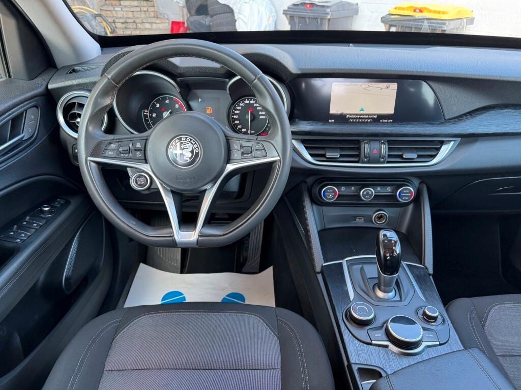 Alfa Romeo Stelvio 2.2 T Business Rwd 190cv Auto
