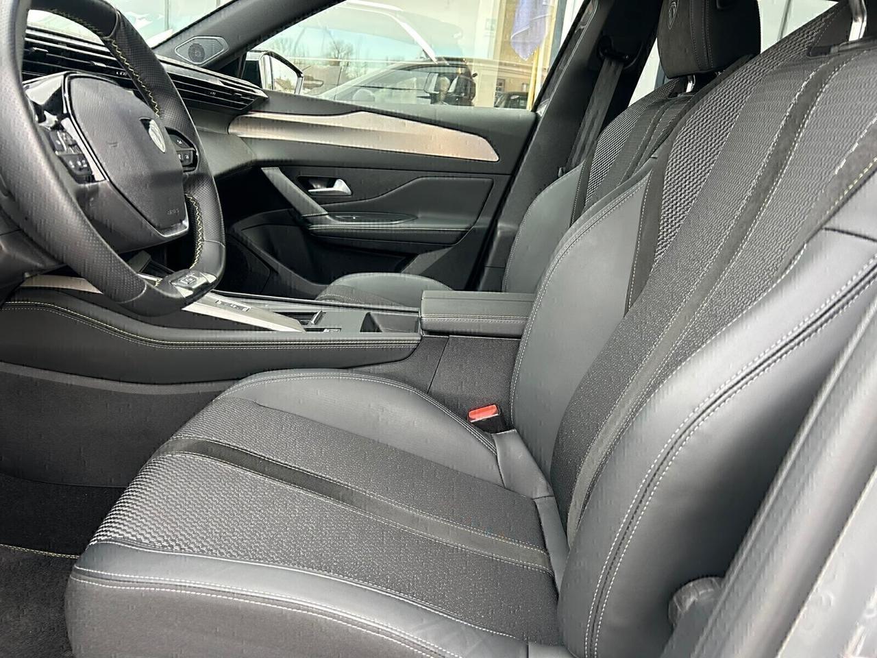 Peugeot 308 SW GT BlueHDi 130 EAT8 SPOTICAR