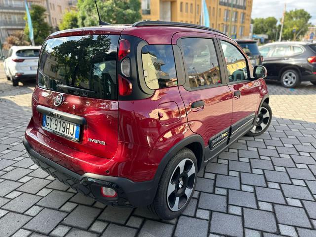 FIAT Panda 1.0 FireFly S&S Hybrid Pandina Cross
