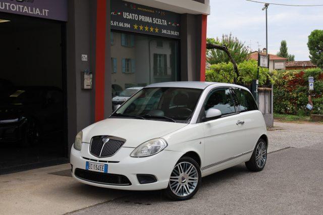 LANCIA Ypsilon 1.3 MJT 90CV Platino Automatica per NEOPATENTATI