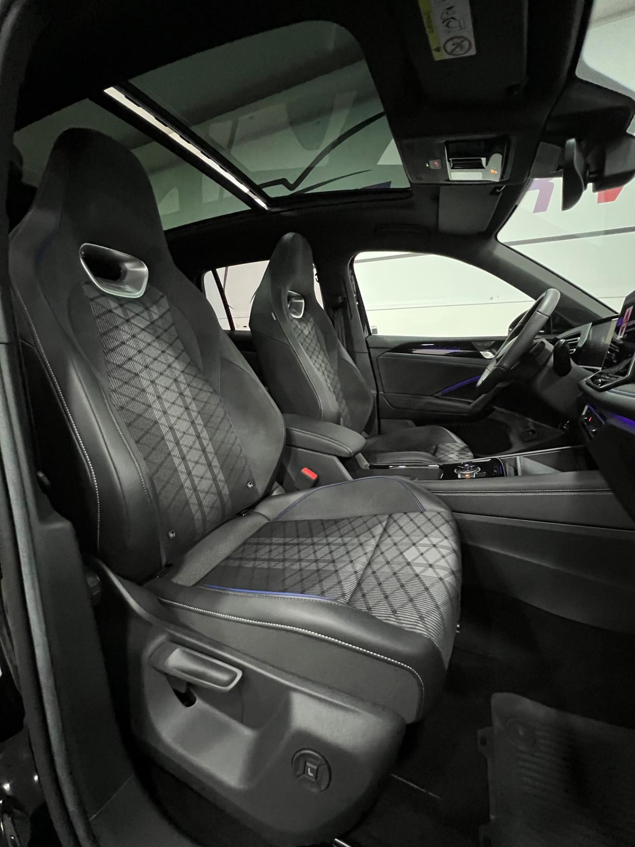 VOLKSWAGEN Tiguan 2.0 TDI DSG R-Line Plus 150 cv