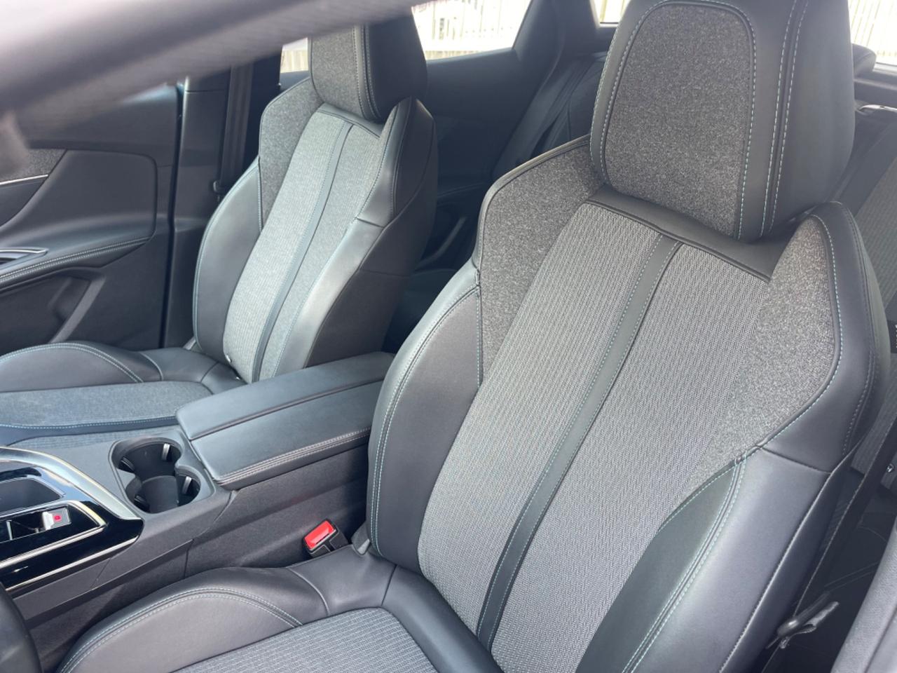 Peugeot 3008 BlueHDi 130 S&S EAT8 Allure Pack KM CERTIFICATI!!!